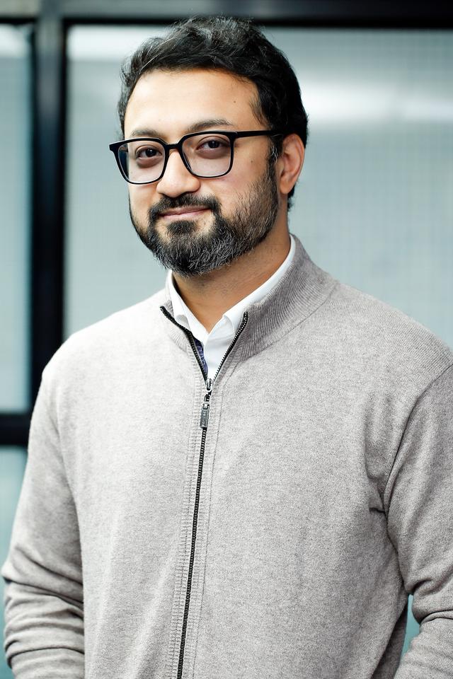 Suraj Shresthaphoto